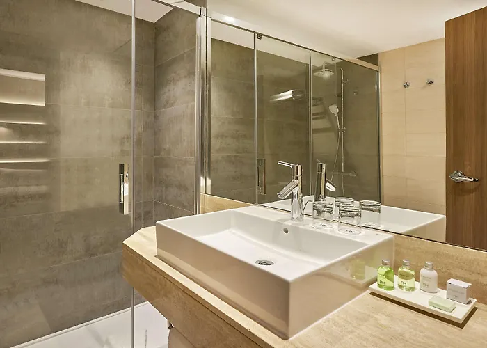 Nh Sants Hotel 4*