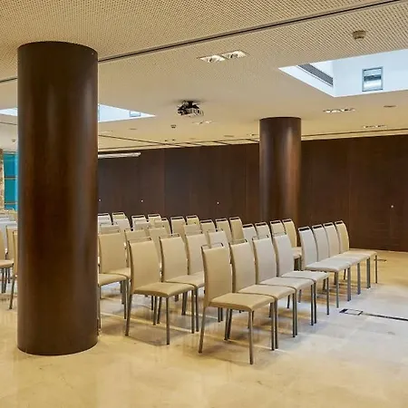 Nh Sants מלון ברצלונה