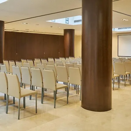 Nh Sants 4*