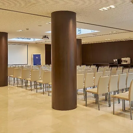 Nh Sants 4* ברצלונה