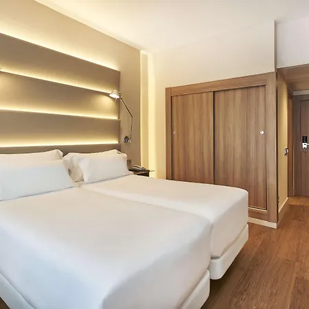 Nh Sants Otel 4*