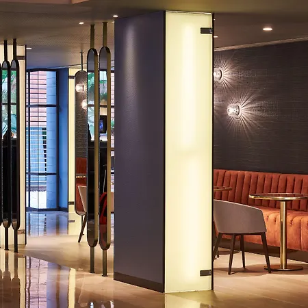 Hotell Nh Sants 4*