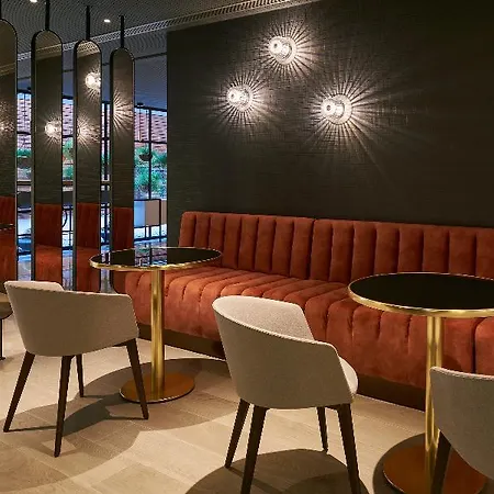 Hotell Nh Sants 4*